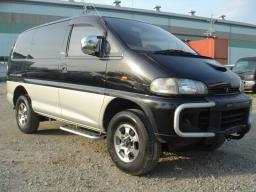 Mitsubishi DELICA SPACE GEAR EXCEED 1