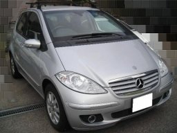 Mercedes-Benz A200 