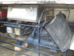 Mitsubishi FUSO tank lorry picture