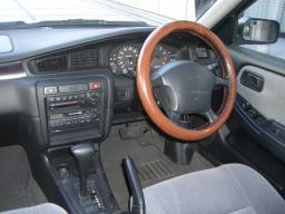 Nissan Bluebird Le Grand picture