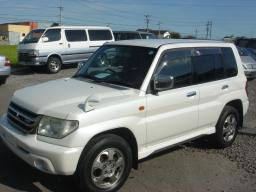Mitsubishi Pajero IO 