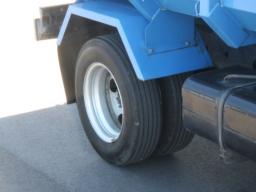 Hino DUTRO DUMP picture