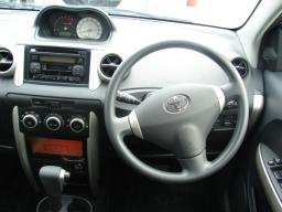 Toyota ist F-L HID SELECTION picture