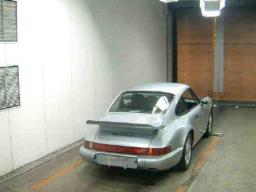 Porsche 911 carrera 2 picture