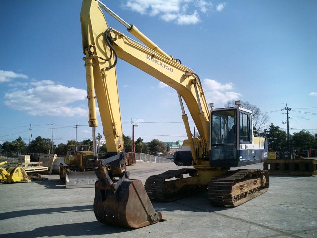 Komatsu Caterpillar Track