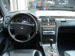 Mercedes-Benz E320 new_grade picture