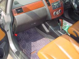 Nissan TIIDA AXIS picture