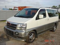 Nissan ELGRAND V 4WD