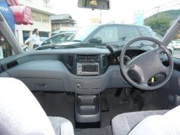 Toyota Estima V picture