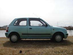 Nissan March 1.0