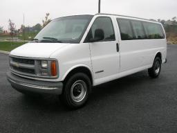 Chevrolet G3500 Van V8 Base picture