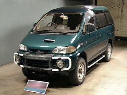 Mitsubishi DELICA SPACE GEAR EXCEED 2