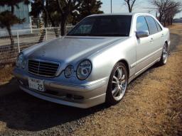 Mercedes-Benz E320