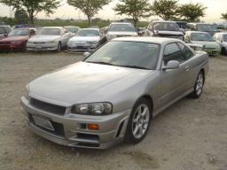 Nissan SKYLINE 25GT TURBO
