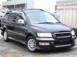 Mitsubishi Chariot Grandis 