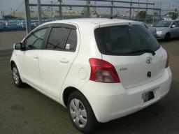 Toyota Vitz F picture