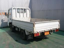 Isuzu Elf tank truck picture