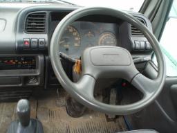 Isuzu ELF tank truck picture