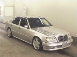 Mercedes-Benz E320 