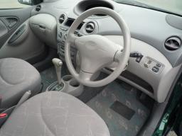 Toyota Platz F L-package picture