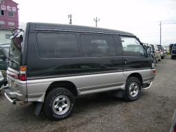 Mitsubishi DELICA STAR WAGON GLX picture