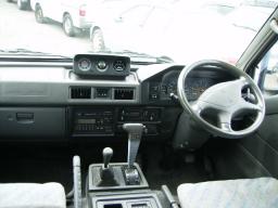 Mitsubishi DELICA STAR WAGON GLX picture