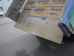 Nissan BIG SUM DUMP picture