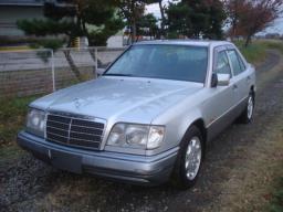 Mercedes-Benz E280 