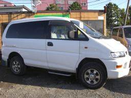 Mitsubishi DELICA SPACE GEAR XR picture