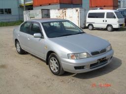 Nissan Primera Camino