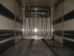 Mitsubishi Canter Refrigerator picture