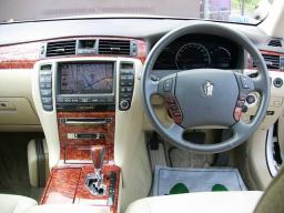 Toyota Crown Royal Saloon picture