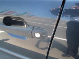 Mercedes-Benz C200 C-CLASS picture