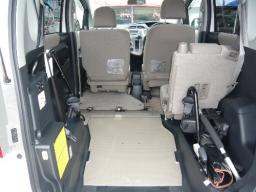 Toyota RACTIS WELLCAB picture