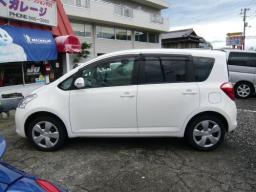 Toyota RACTIS WELLCAB picture