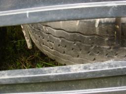 Nissan DIESEL TRACTOR picture