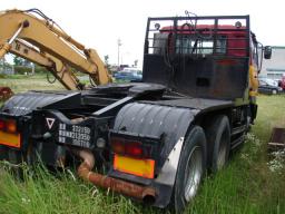 Nissan DIESEL TRACTOR picture