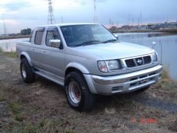 Nissan DATSUN AX-LTD