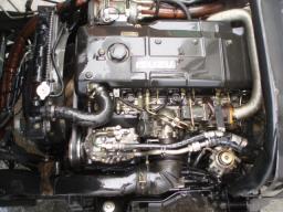 Isuzu Elf FREEZER TRUCK picture