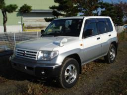 Mitsubishi Pajero IO 5D