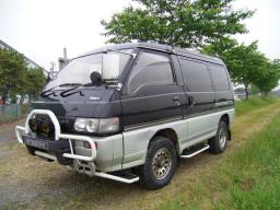 Mitsubishi DELICA STAR WAGON 2.5DT