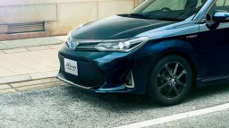 Toyota COROLLA AXIO 1.5G picture