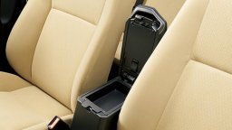 Toyota COROLLA AXIO 1.5G picture