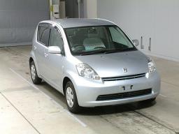 Toyota Passo KGC10 picture