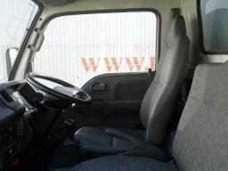 Isuzu Elf box body truck picture