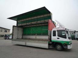 Isuzu 9m bus  picture