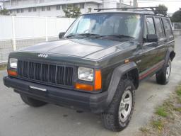 Chrysler Cherokee 