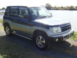 Mitsubishi PAJERO io