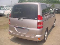 Toyota Noah  picture