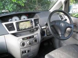 Toyota Noah S 4WD picture